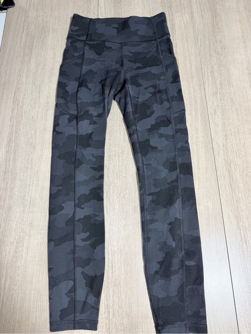 lululemon athletica Black and Dark Gray Camo Leggings Waistband
